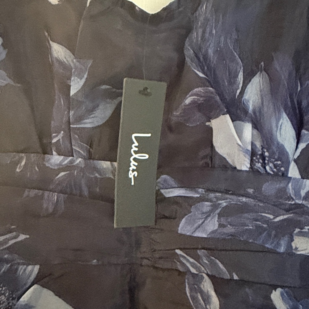 NWT Lulu's Dramatic Glamour Navy Blue Floral Organza Tiered Midi Dress - Picture 2 of 4